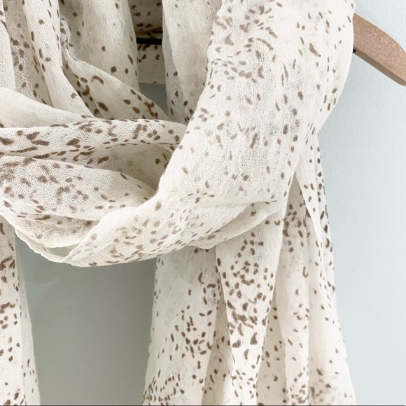 Hang N Hold Casual Wrap Wool Scarf, One Size - Picture 6 of 8